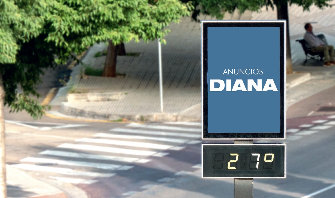 Cartel exterior de Anuncios Diana Málaga